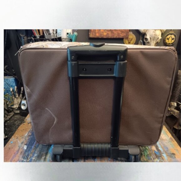 2009 singer Athena sewing machine new with rolling bag - Picture 3 of 8